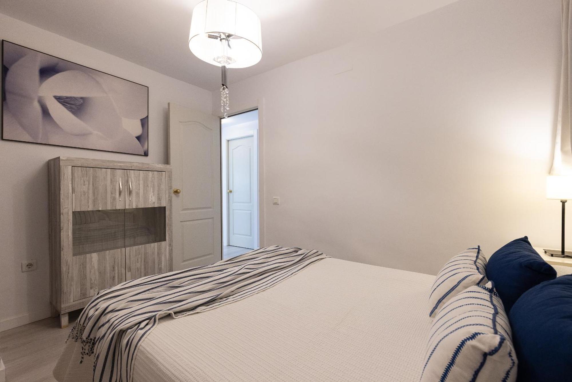 Uhc Rodas Apartments Салоу Стая снимка