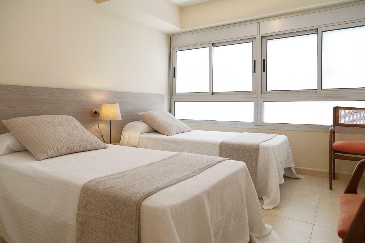 Uhc Rodas Apartments Салоу Екстериор снимка